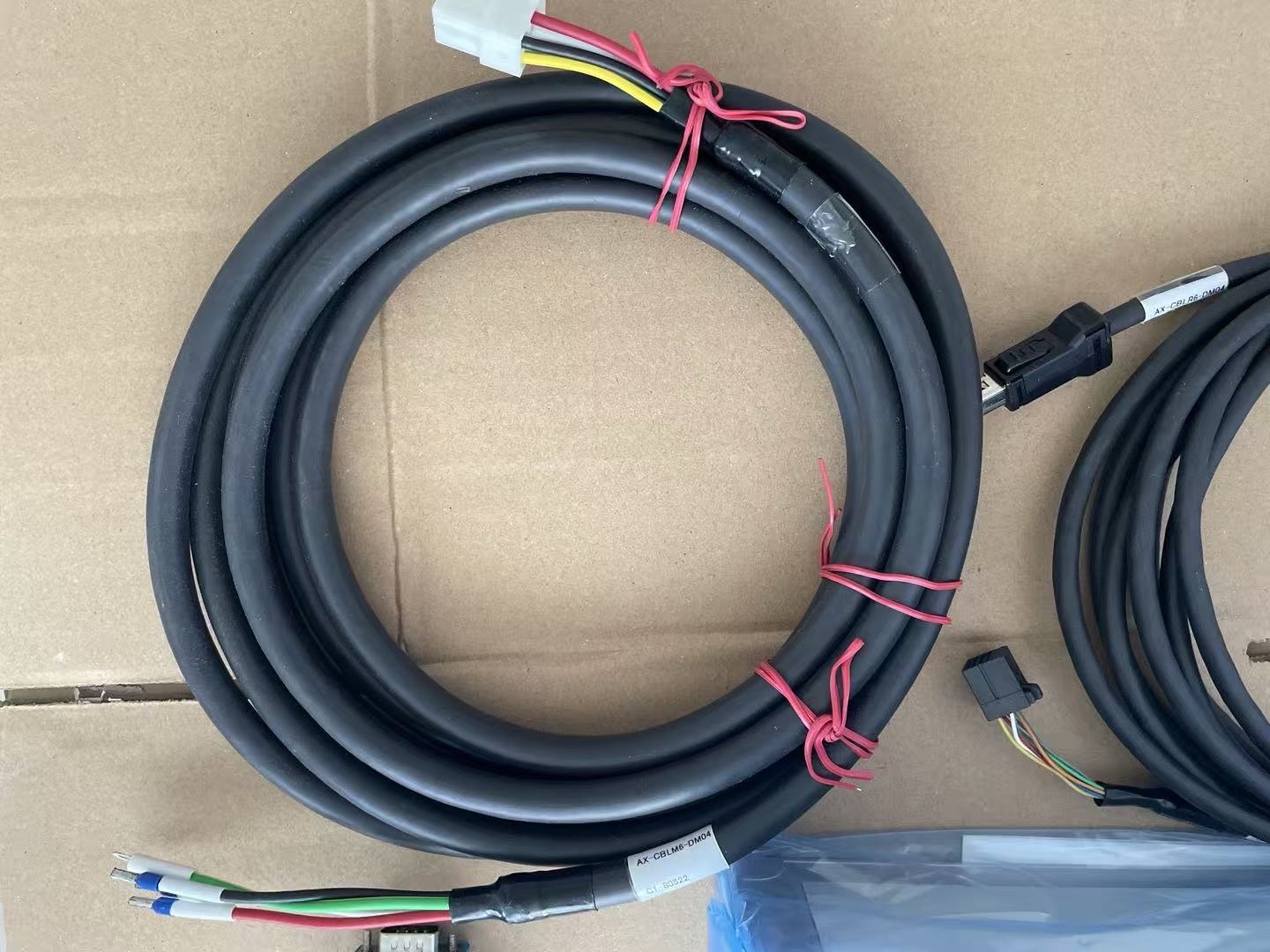 CKD直驱马达线缆配件现货：AX-CBLM6-DM04电源线·AX-CBLR6-DM04编码器线·AX-RS232-9P调试线